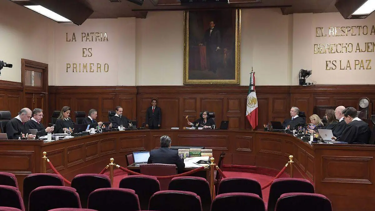 Presidencia acusa a la SCJN de poner en peligro el equilibrio de Poderes